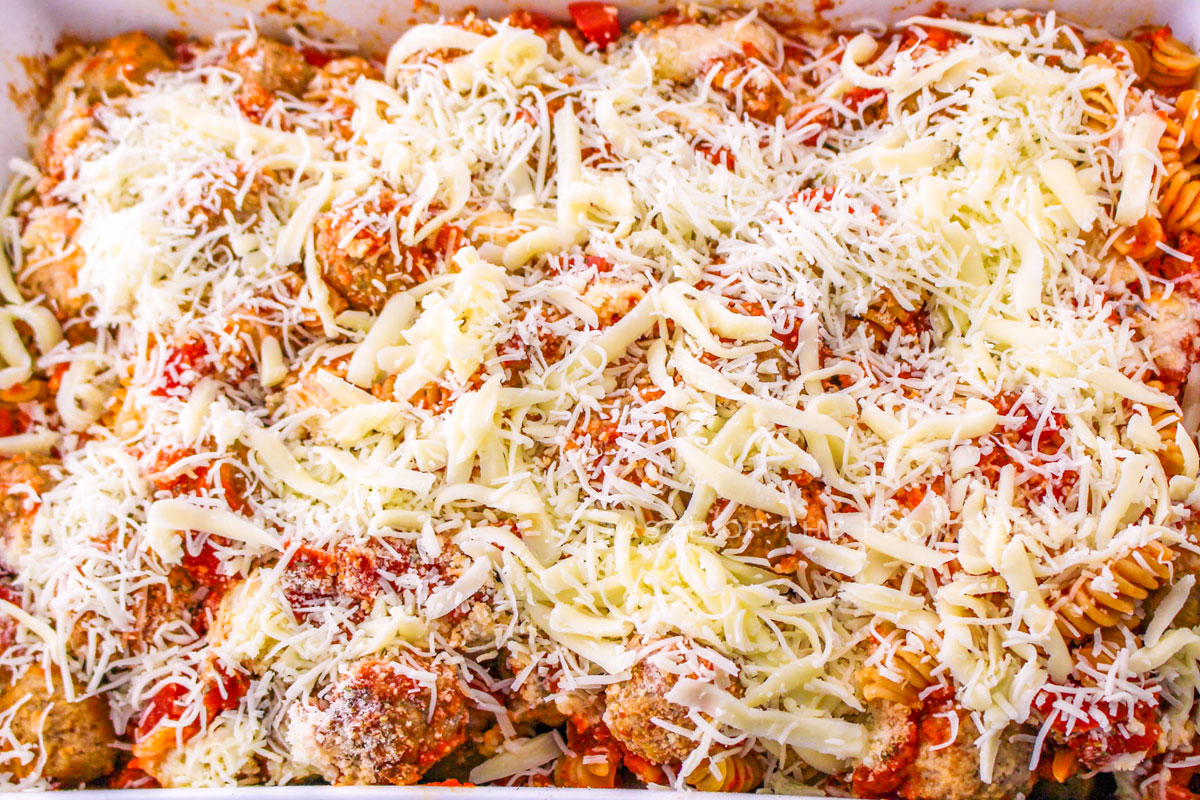 how to make Dump and Bake Meatball Casserole