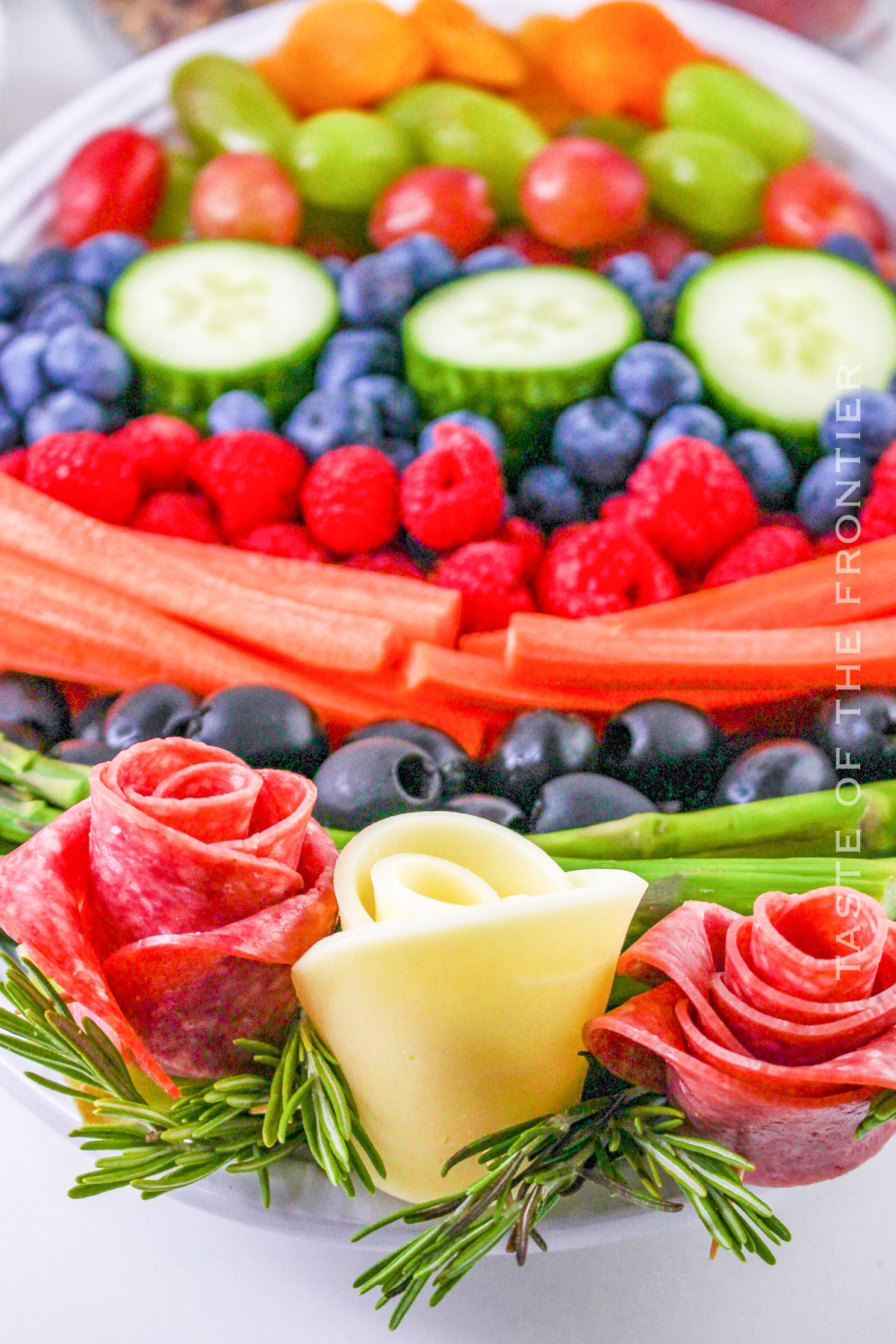 making an Easter snack tray