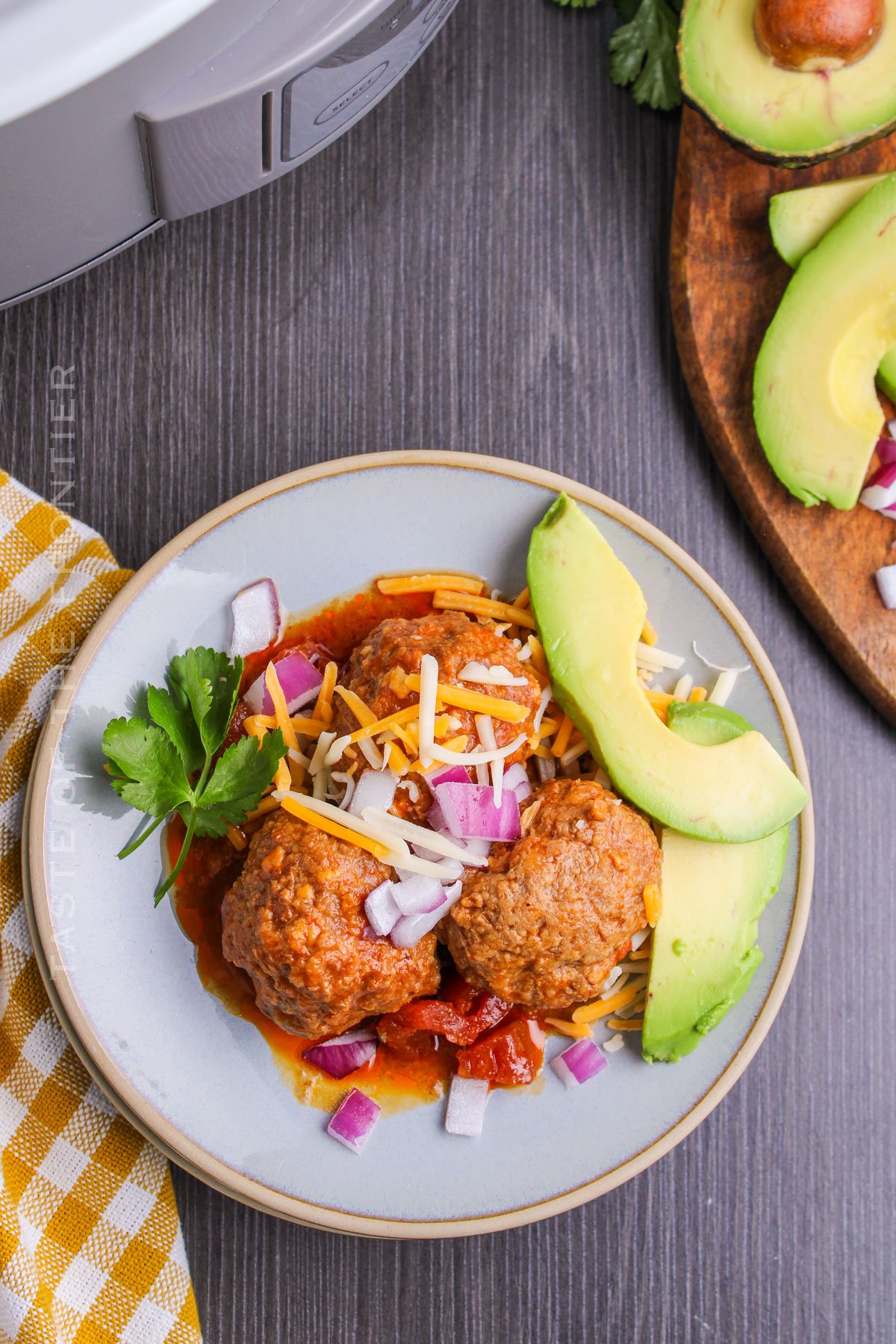 slow cooker dinner with beef