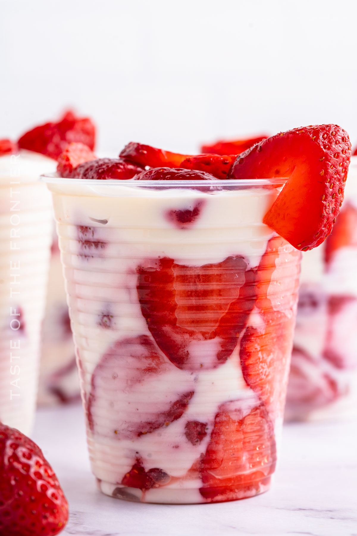 Crema con Fresas recipe