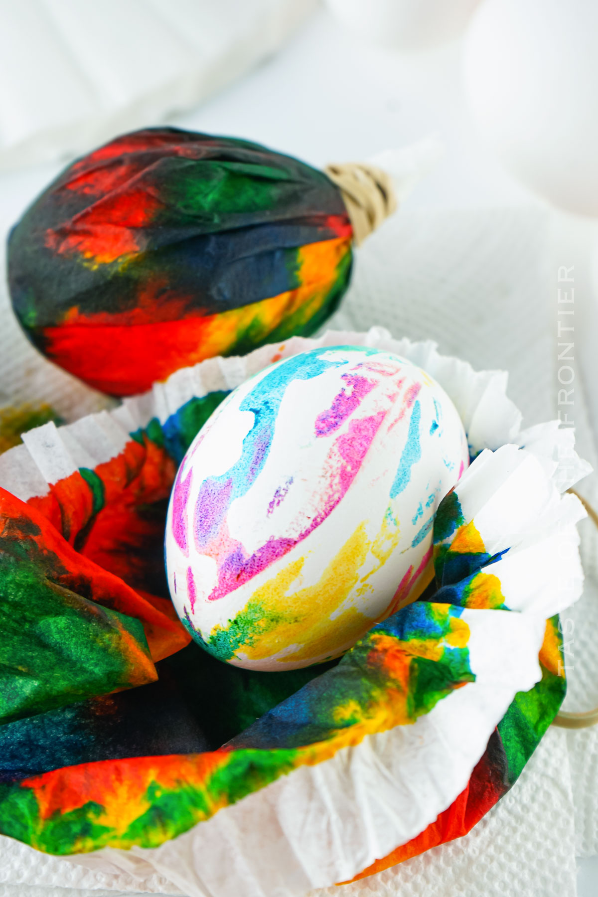 how to make Tie Dyed Easter Eggs