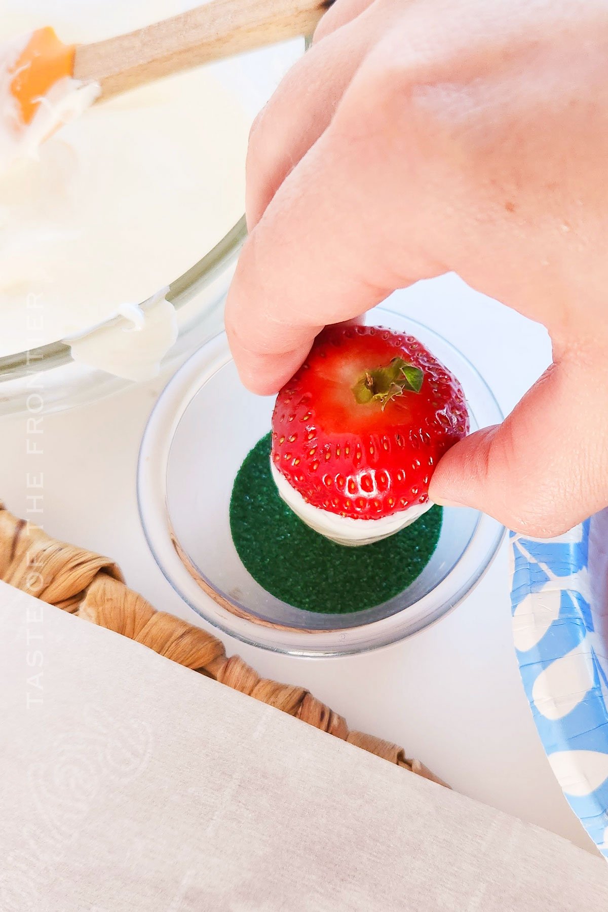 how to make Cinco de Mayo Strawberries