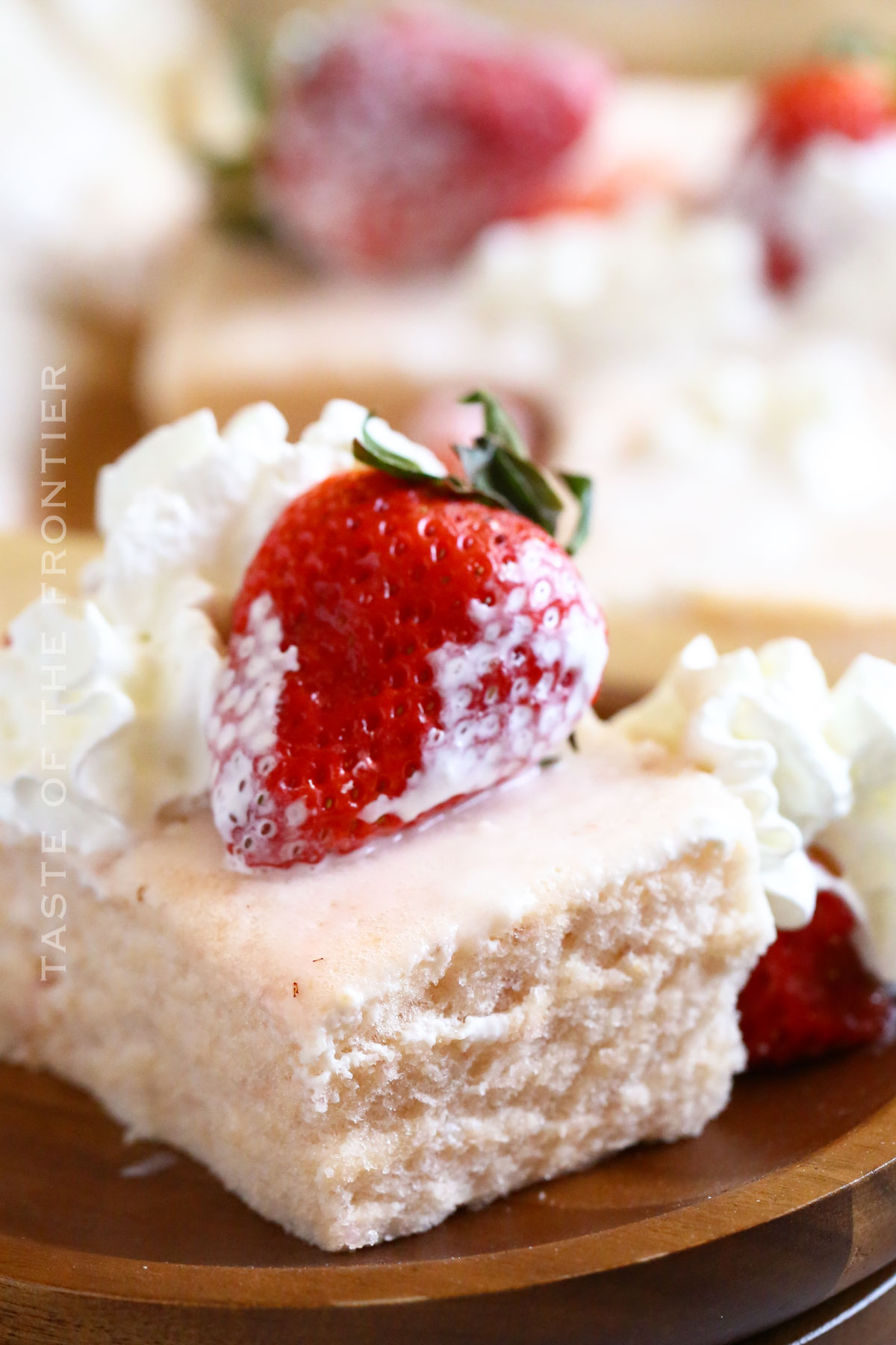 3-ingredient Cloud Cake