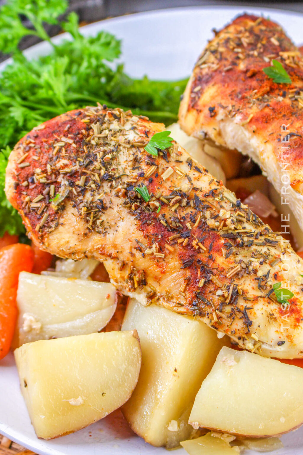 Chicken and Potatoes in a Slow Cooker - Yummi Haus