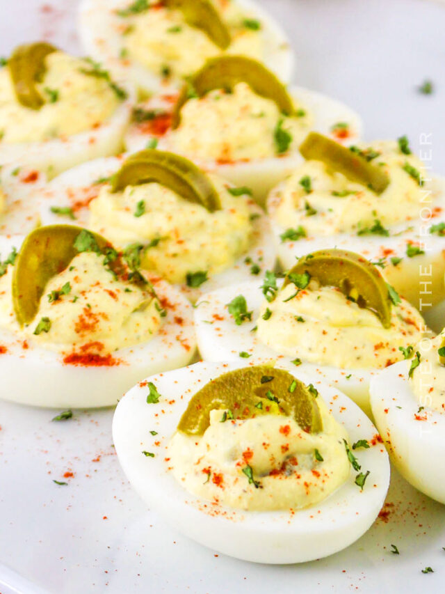 30 Minute Spicy Deviled Eggs Recipe