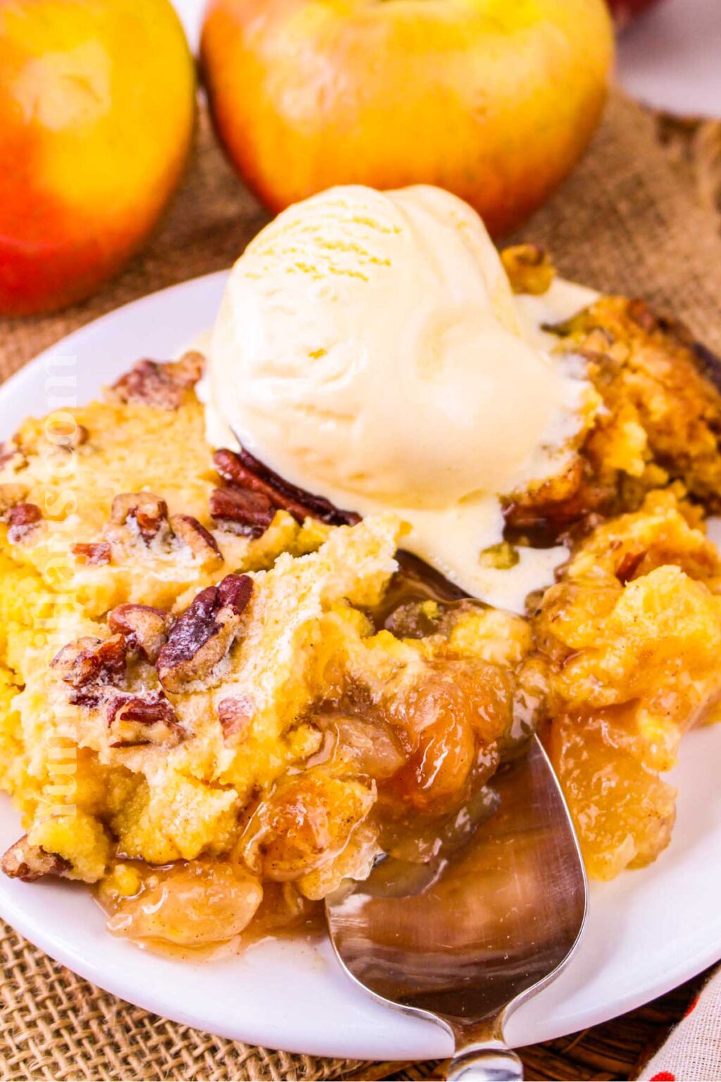 Apple Cobbler Cake Yummi Haus