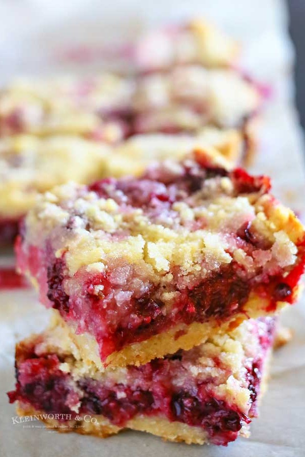 how to make Blackberry Crumb Bars