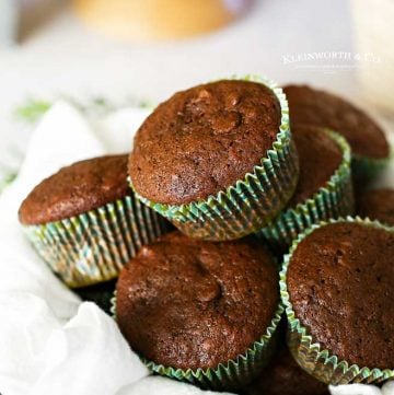 how to make Chocolate Zucchini Muffins