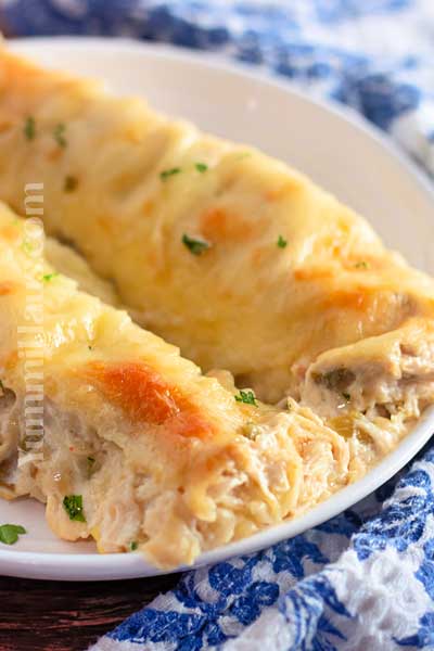 White Chicken Enchiladas (Sour Cream Chicken Enchiladas)