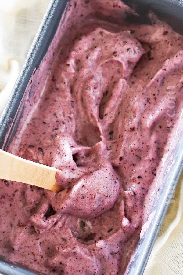 how to make Blueberry Ice Cream