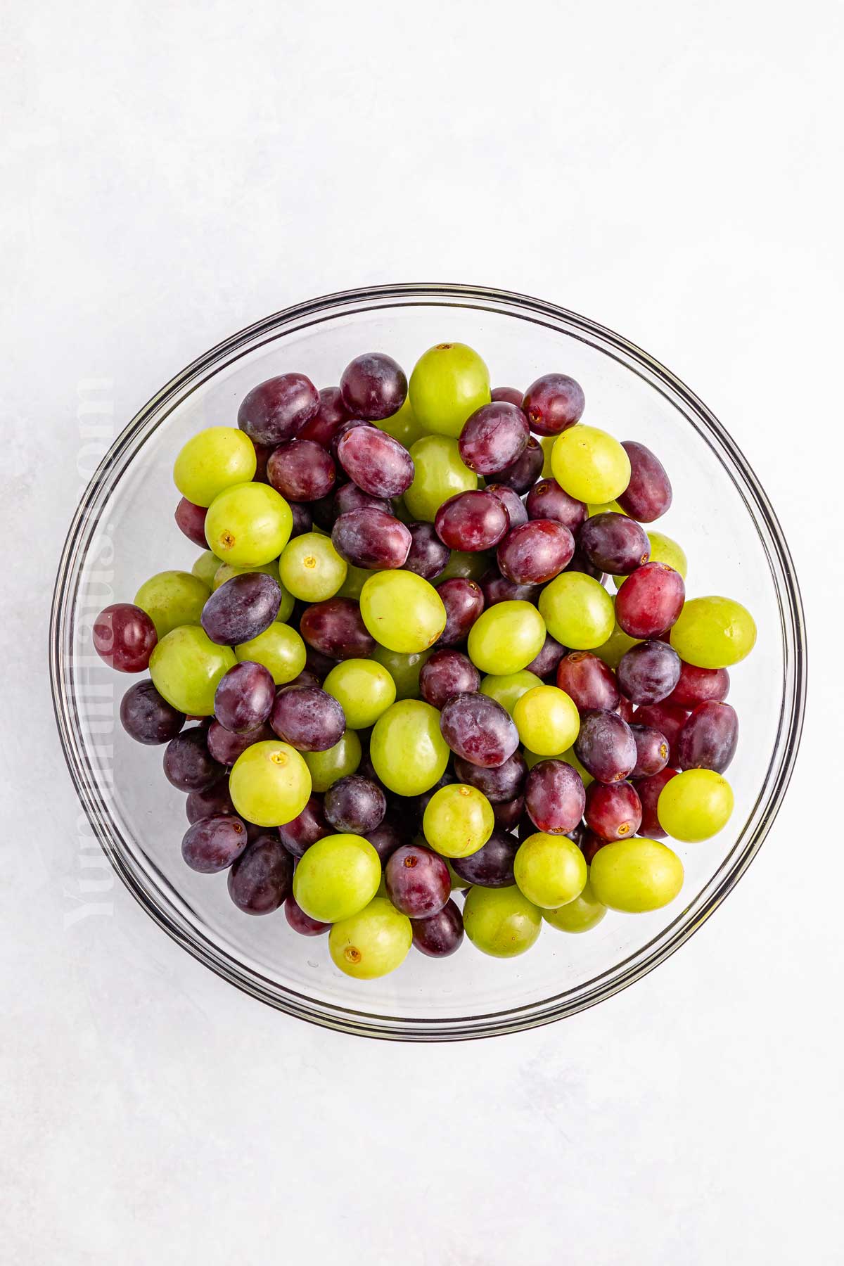 preparing the grapes