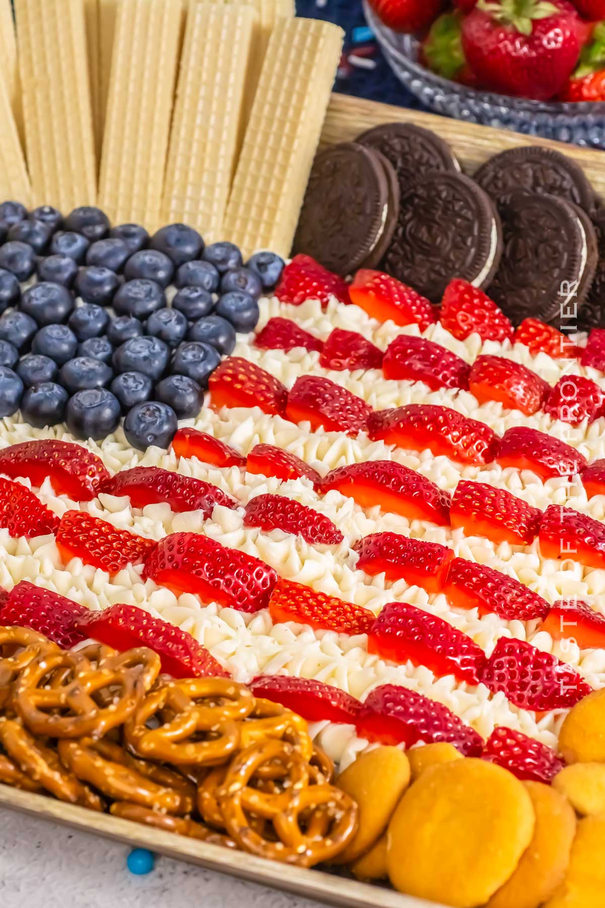 summer frosting board