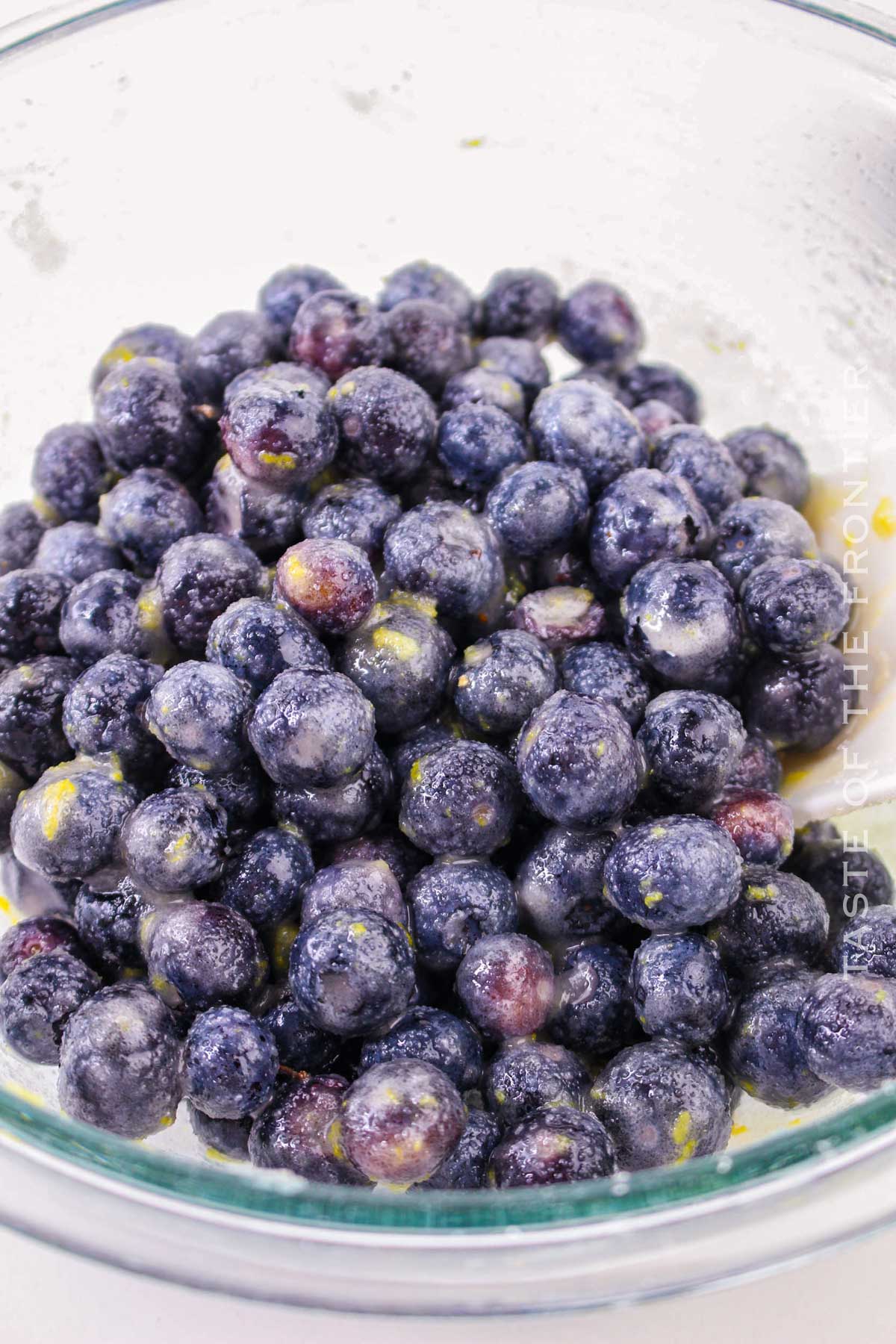 how to make Mini Blueberry Pies