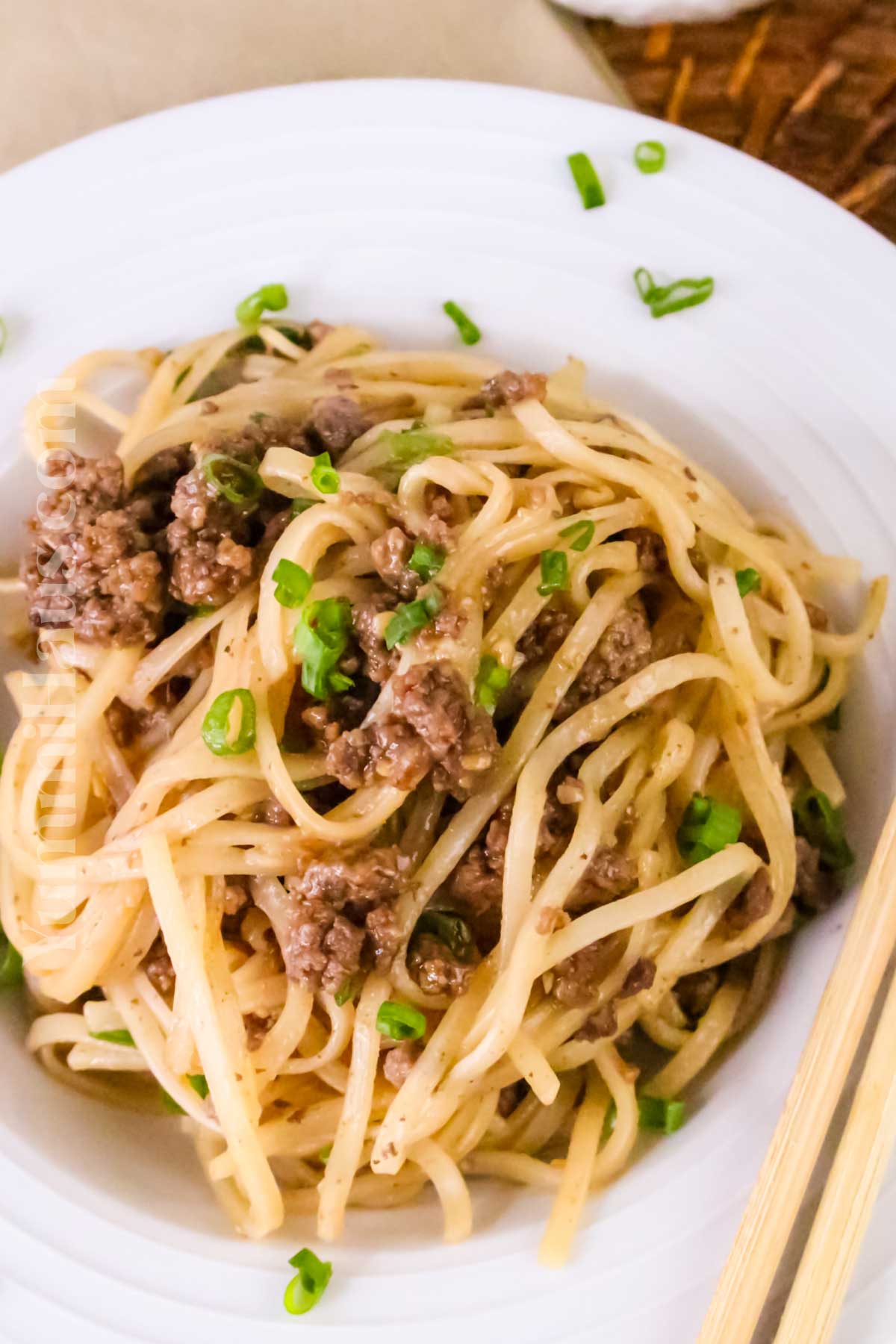 easy dinner with beef and noodles