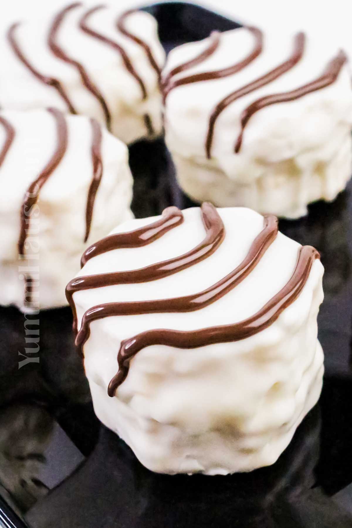 nostalgic snack Cakes