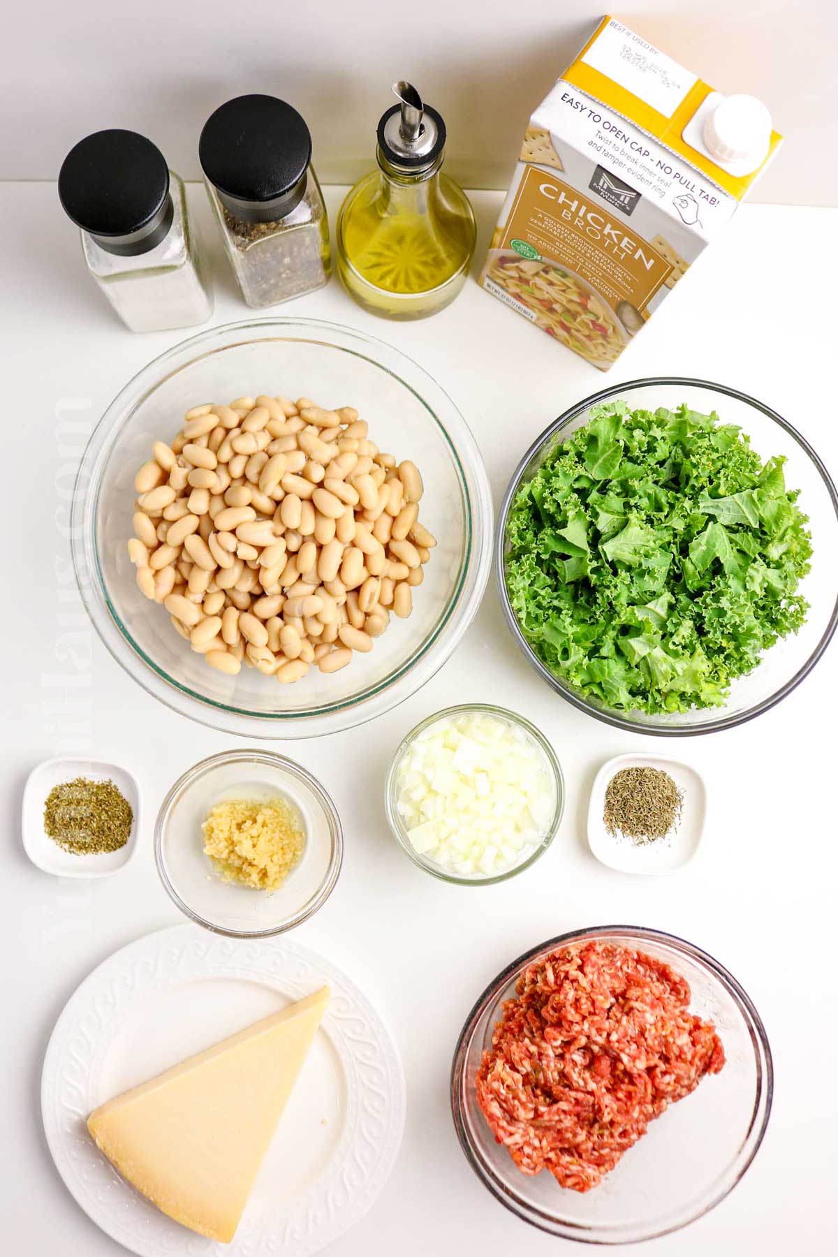 Cannellini Bean, Sausage, and Kale Soup ingredients