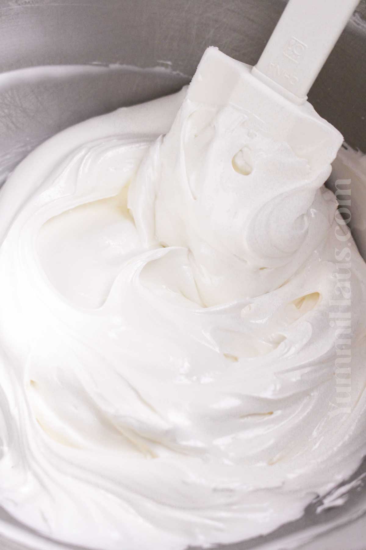 meringue in icing