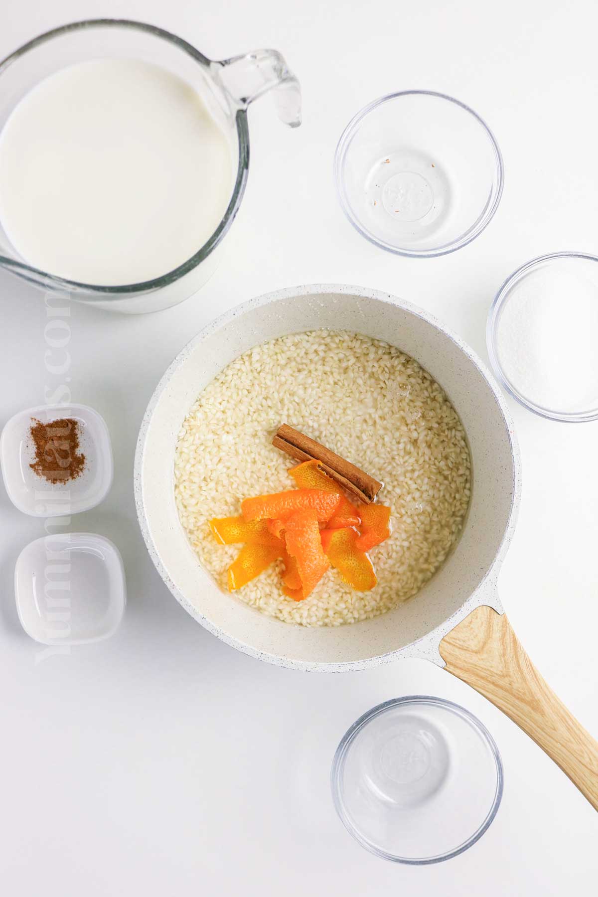 orange and cinnamon flavors