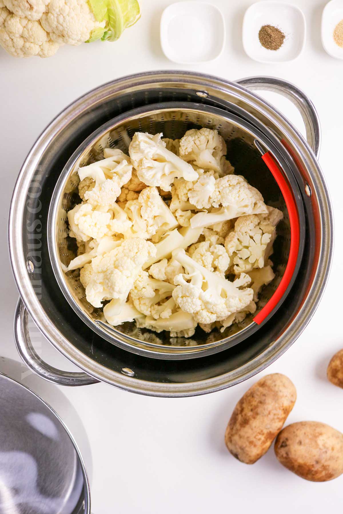 steaming the cauliflower