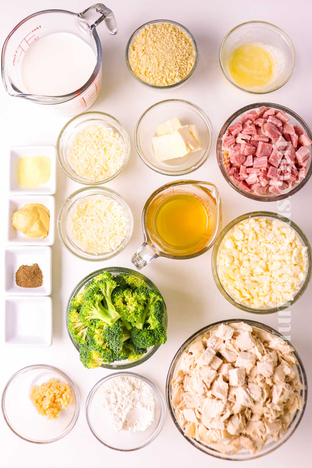 Chicken Cordon Bleu Casserole ingredients