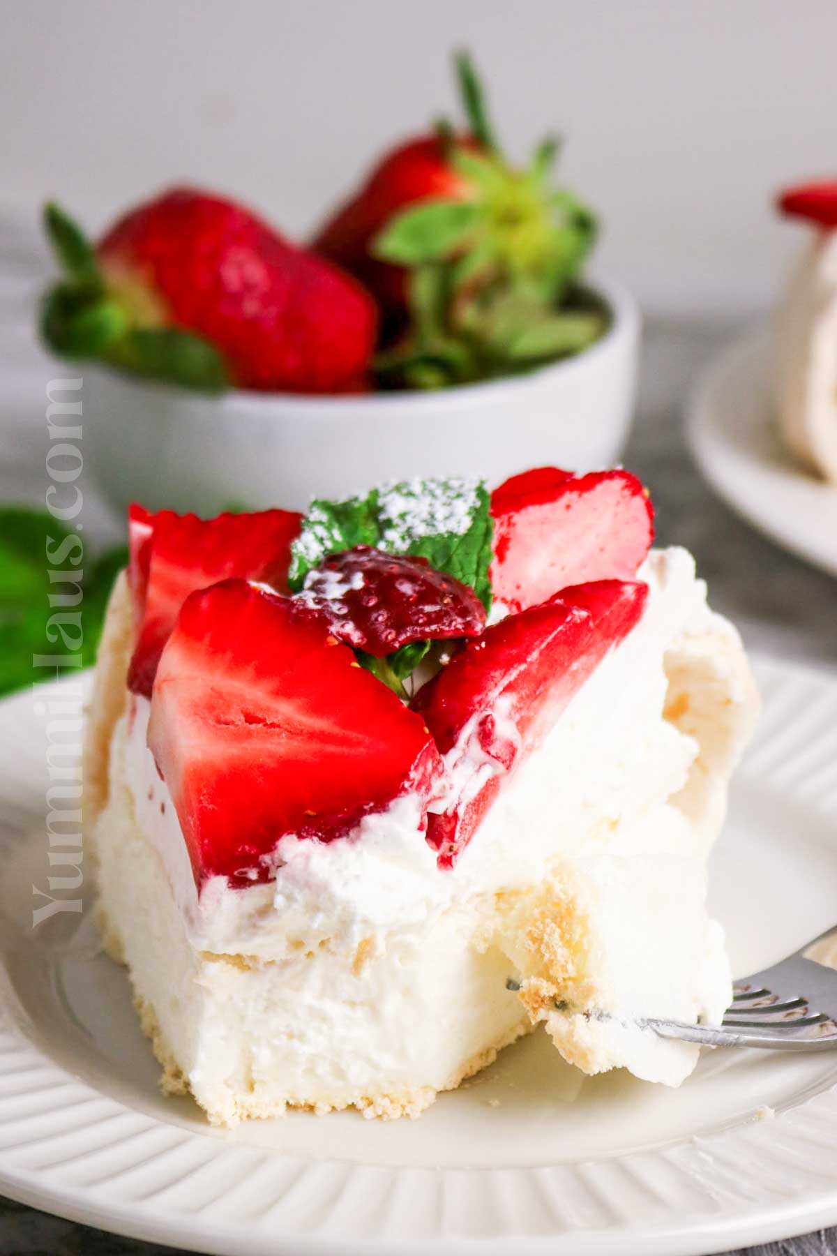 slice egg white meringue dessert