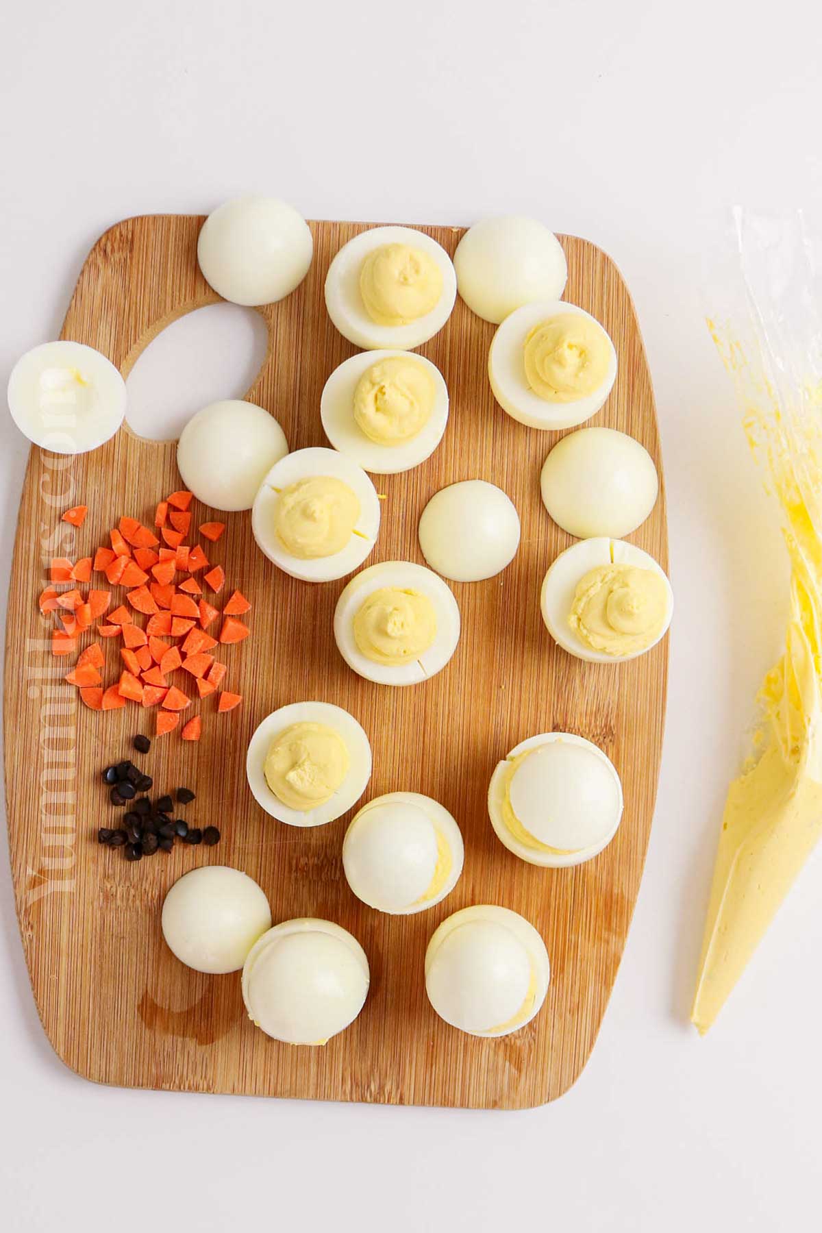 how to make Easter Deviled Eggs