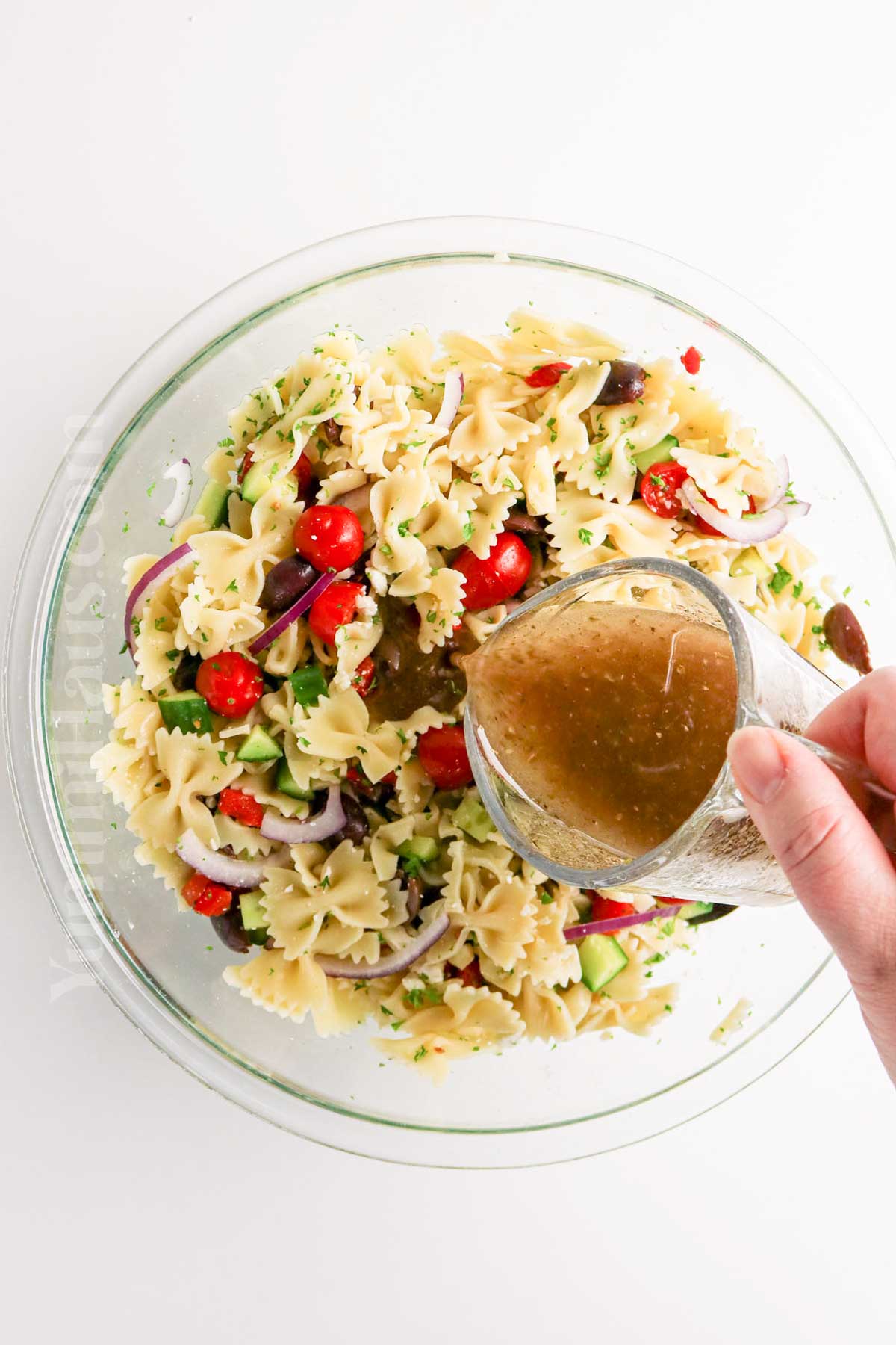 how to make Mediterranean Pasta Salad