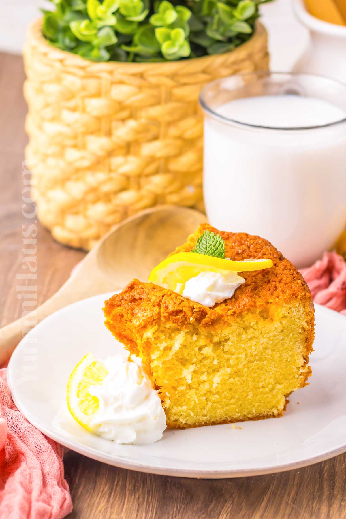 1920's Famous Lemon Pound Cake