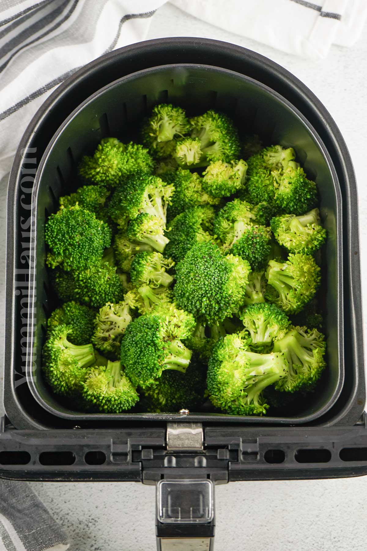 how to make Air Fryer Broccoli