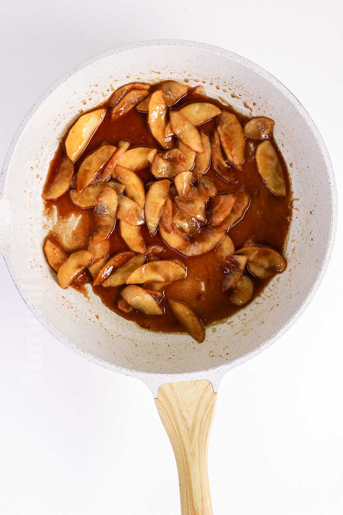 making Apples Caramelized