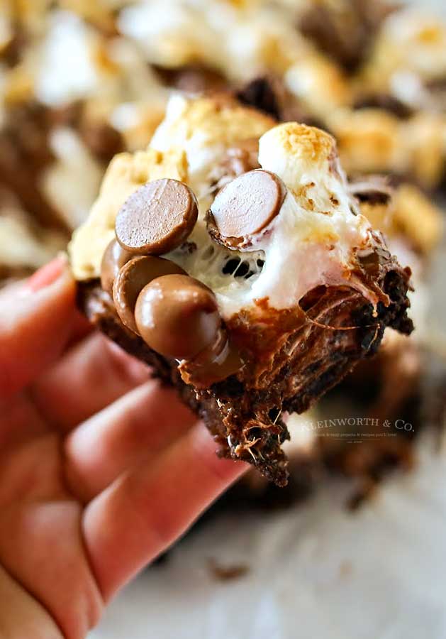 summer dessert - Easy S’mores Brownies