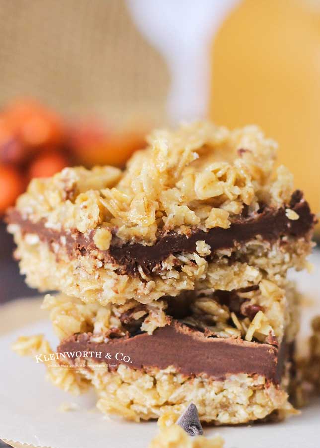 stove top dessert - No-Bake Chocolate Caramel Oat Bars