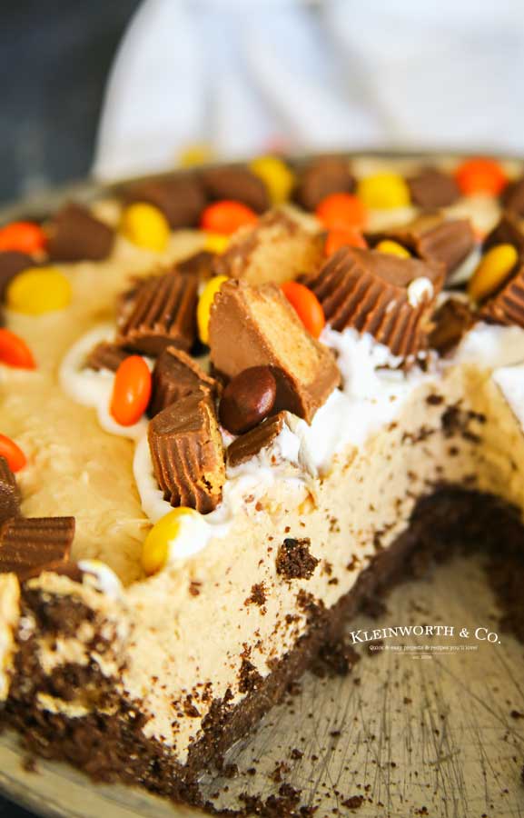 Peanut Butter Cream Pie - No-Bake Peanut Butter Pie