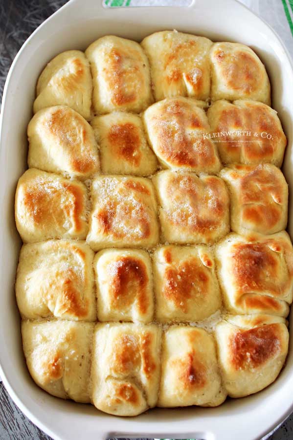 Holiday Rolls - One Hour Dinner Rolls
